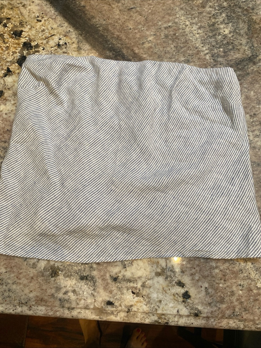 Quince Womens European Linen Strapless Top Sz M  Blue Pinstripe New, unworn.